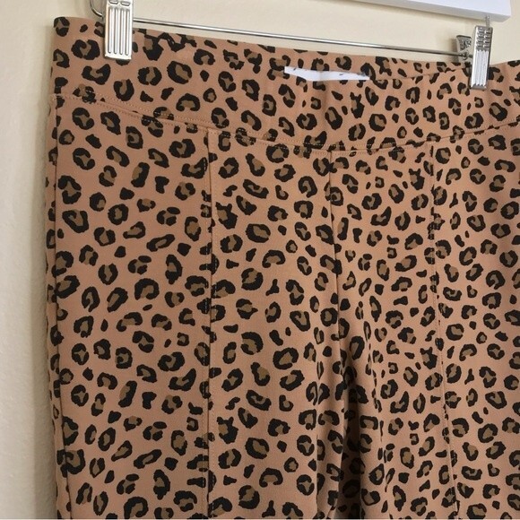 Old Navy Leopard Print Stevie Pants Brown Black Skinny Pull On Women Medium - Picture 3 of 11